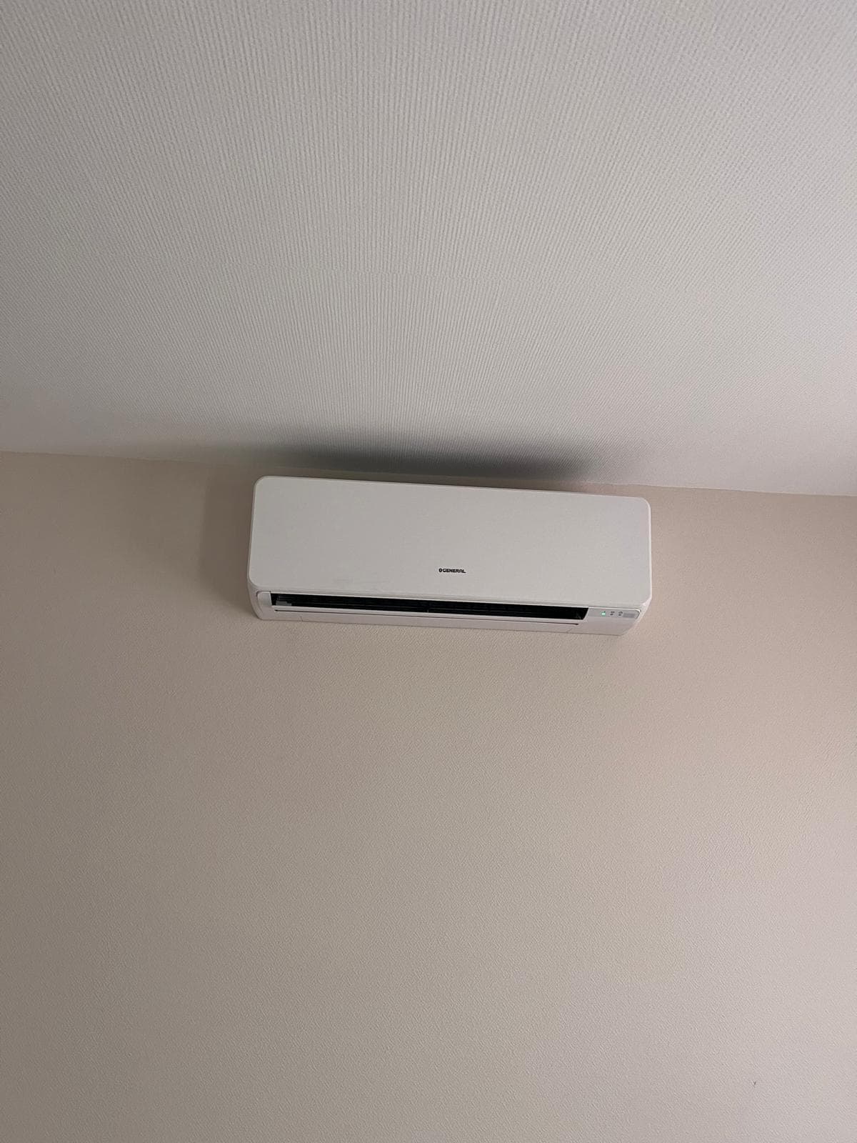 Installation d'un système de climatisation par ADT climatisation Chauffage